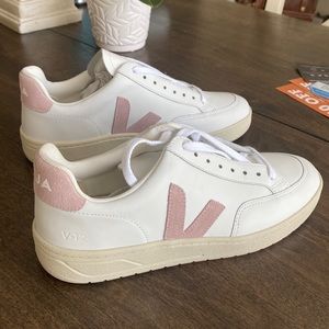 Veja Sneakers